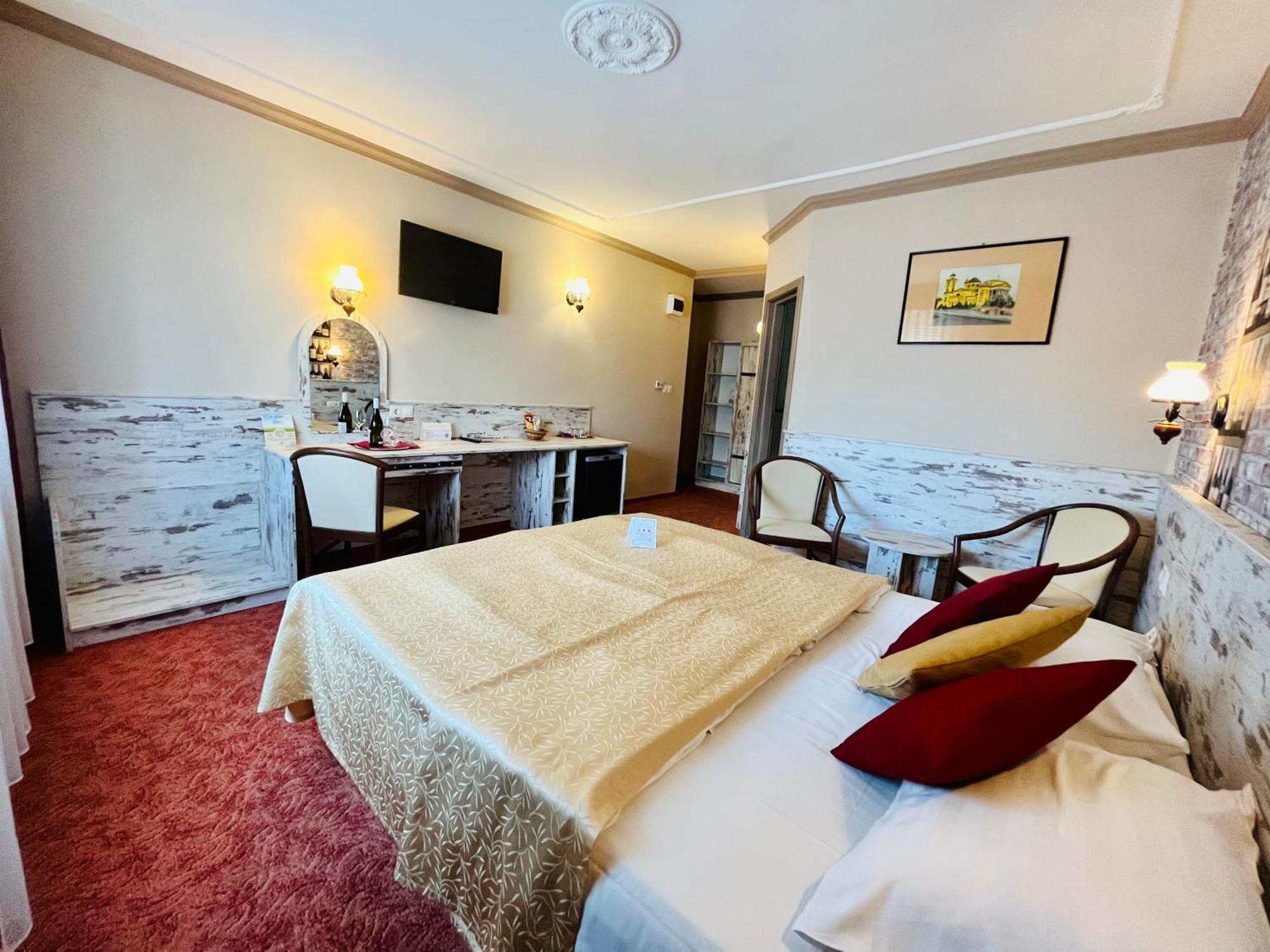 Hotel Korona Wellness, Rendezveny Es Borszalloda Έγκερ Δωμάτιο φωτογραφία